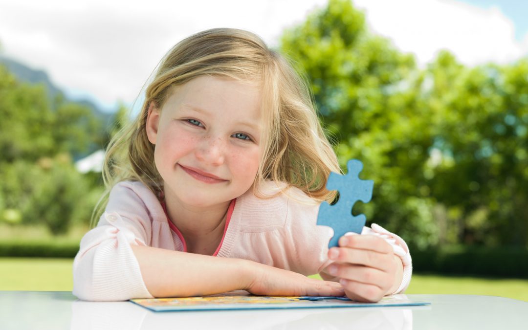 Beneficiile puzzle-urilor pentru dezvoltarea copiilor și un tutorial de la Ema pentru voi